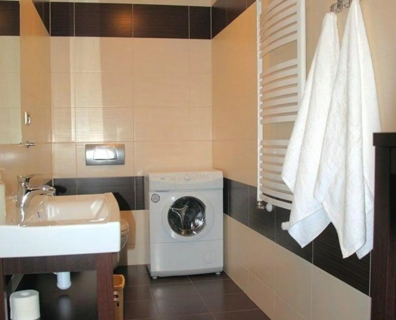 Ganzes Appartement Mysliwska M1 In Kolberg Mit Grosser Terrasse